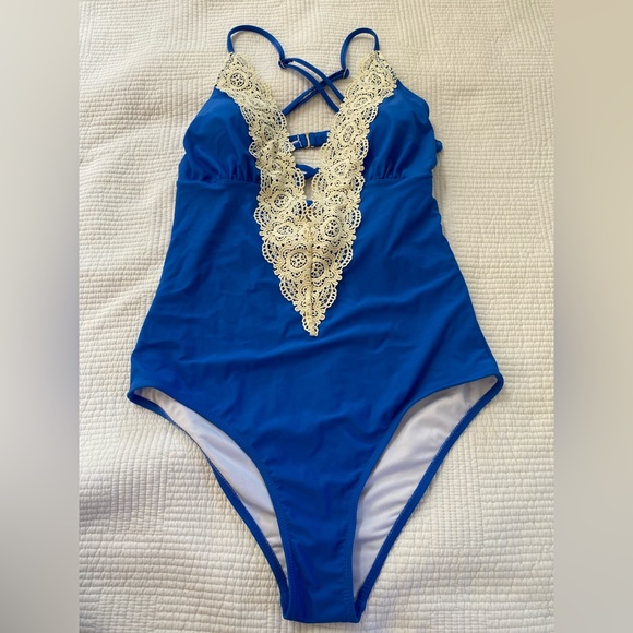 5 Cupshe Swimsuits size M - All for $20 - Picture 10 of 16